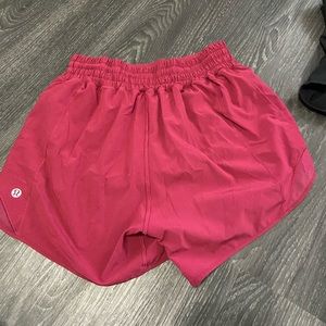 HOTTY HOTS HR 4” in pomegranate size 6